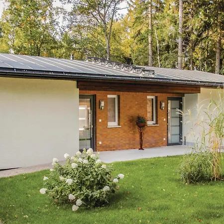 Апартаменты Cozy In Crinitzbergbaerenwalde *